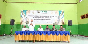 Kapolsek Lasem Hadiri Halal Bihalal dan Pelepasan Jamaah Haji IPHI, Berlangsung Khidmat dan Lancar