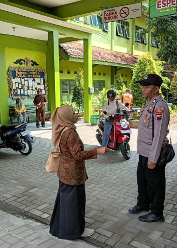 Patroli Polsek Rembang Kota Amankan Lomba Gugus Depan di SMPN 5 Rembang, Ciptakan Situasi Kondusif