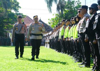 Gelar Latihan Sispamkota, Kapolres Rembang: Kesiapan Personel Harus Nyata, Bukan Sekadar Formalitas