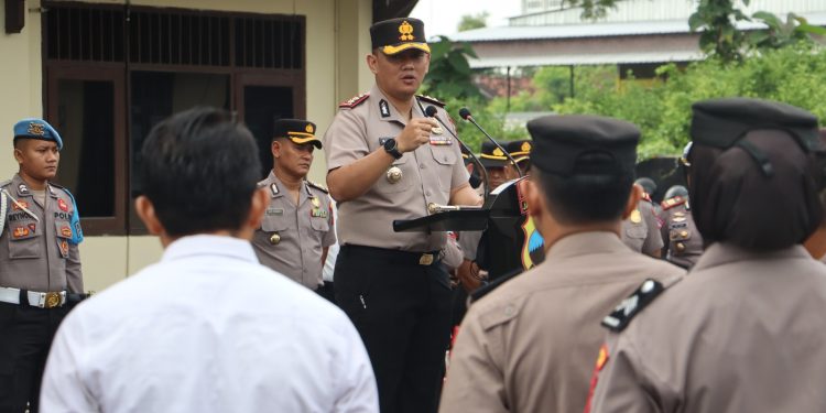 Kapolres Rembang Tekankan Integritas dan Larang Judi & Pinjaman Online dalam Apel Jam Pimpinan