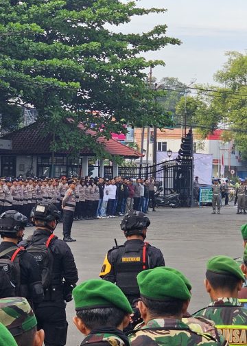 1.456 Personel Diterjunkan, Polresta Pati Kedepankan Pelayanan Humanis Kawal Aksi Nelayan