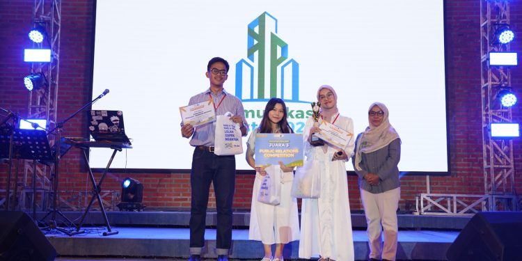 Sabet Juara Tiga Besar Nasional, Tim Pertalight UPER Gagas Solusi Hak Pejalan Kaki di Kota Besar