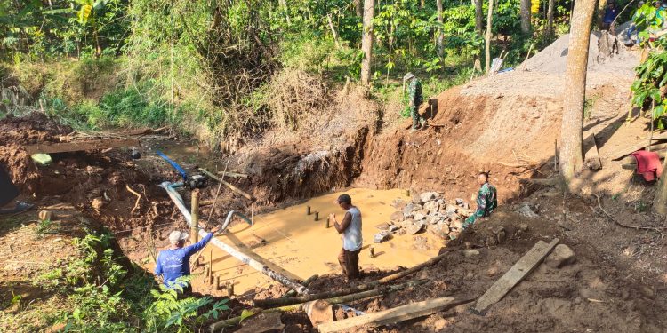 Tahap Awal Pembangunan Jembatan Garuda, Kodim 0718/Pati Fokus Pekerjaan Pondasi