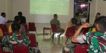 Suasana Hangat Nobar Sepak Bola, Dandim 0718/Pati Ajak Masyarakat Perkuat Kebersamaan