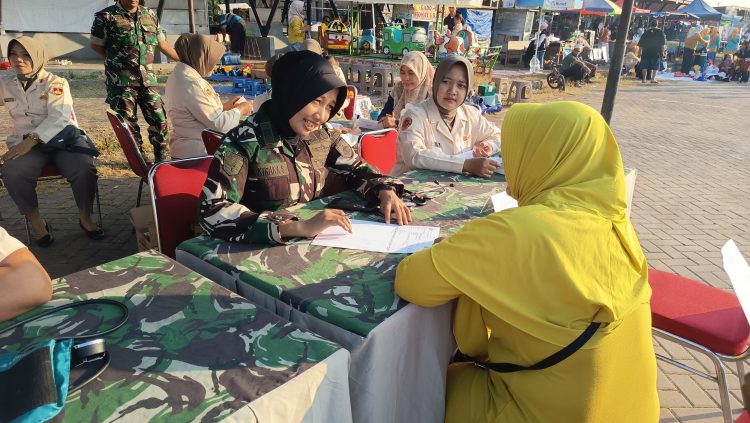 Semarak CFD, Kodim 0718/Pati dan DKT Gelar Bakti Sosial Kesehatan untuk Masyarakat
