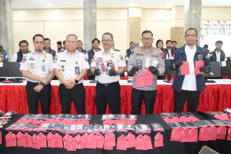 Gandeng FBI Polda Jateng Ungkap Markas Penipuan Online di Solo Raya, Transaksi Capai Rp 41 Miliar, Modus Aplikasi Kencan dan Trading