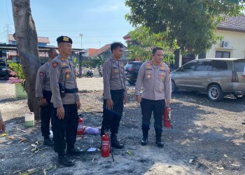 Kapolres Rembang Pimpin Pelatihan Penggunaan APAR untuk Tingkatkan Kesiapsiagaan Personel