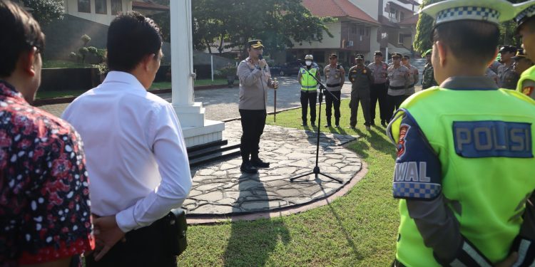 Kapolres Rembang Pimpin Apel Pengamanan Audiensi PC PMII di DPRD, Tekankan Pengamanan Humanis dan Profesional