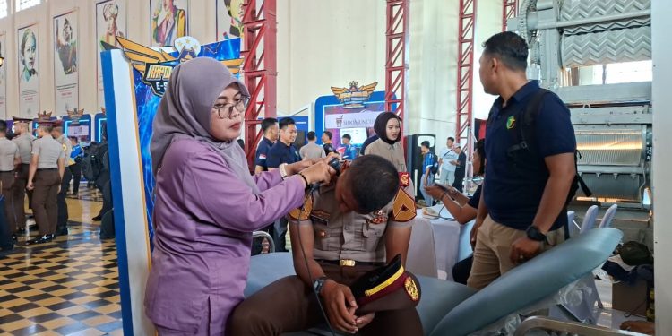 Jaga Atlet Tetap Prima, Polda Jateng Hadirkan Layanan Kesehatan Terpadu di Turnamen Esports Kapolda Jateng Cup 2026