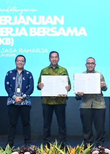 Saksikan Penandatanganan PKB Jasa Raharja-SPJR, Menaker Titip Tiga Agenda Strategis untuk Masa Depan Perusahaan