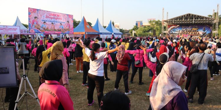 Meriah dan Penuh Kebersamaan, Polres Rembang Gelar Car Free Day dan Bazar UMKM Hari Bhayangkara Ke-80