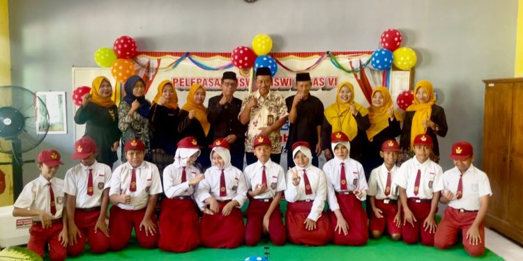 Perpisahan SDN Klecoregonang Winong, Kepala Sekolah Pesan kepada Siswa Terus Kejar Cita-Cita Setinggi Langit