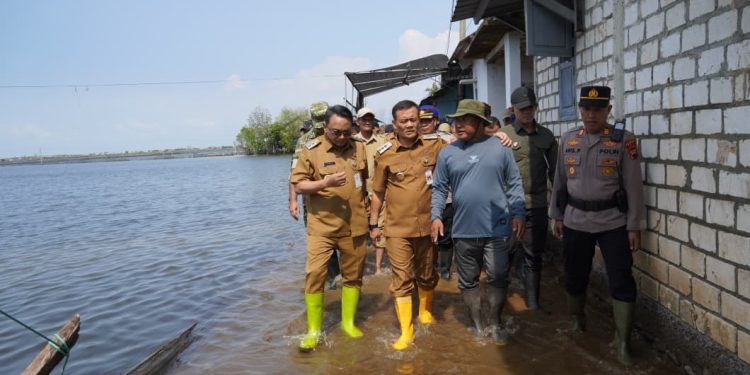 Pemprov Jateng Salurkan Bantuan Rp313 Juta untuk Warga Terdampak Rob Tunggulsari Tayu