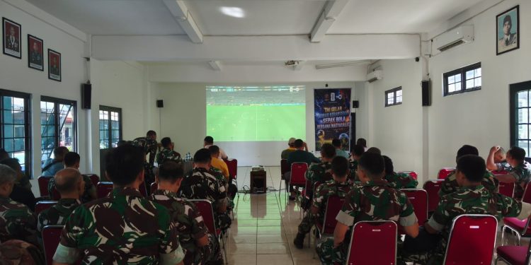Lewat Nobar Piala Dunia 2026, Kodim 0718/Pati Pererat Silaturahmi Bersama Masyarakat