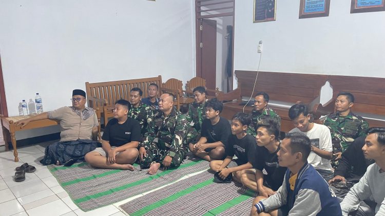 Melalui Nobar Kebangsaan, Kodim 0718/Pati Bersama Jajaran Koramil Bangun Kebersamaan dengan Masyarakat