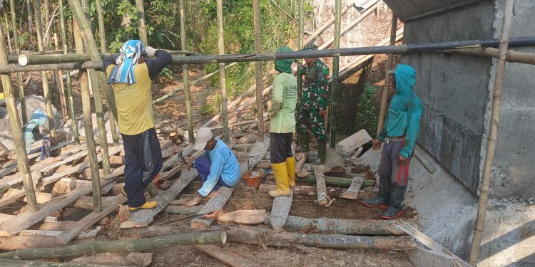 Pembangunan Jembatan Beton di Semirejo Terus Dikebut, Perkuat Akses Antarwilayah