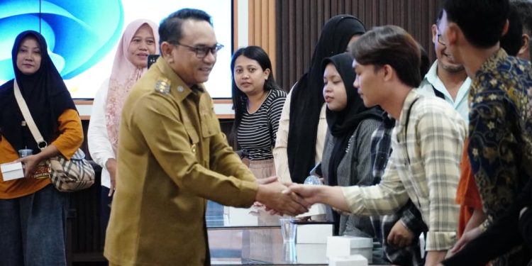 Plt Bupati Chandra : Beasiswa Garuda Cair Mulai Pekan Depan