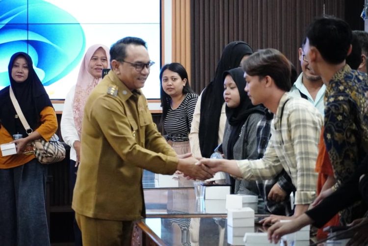 Plt Bupati Chandra : Beasiswa Garuda Cair Mulai Pekan Depan