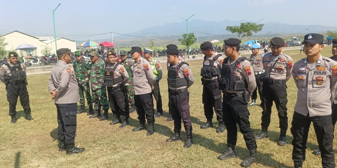 Kapolsek Kragan Pimpin Pengamanan Lomba Miniatur Sound System, Kegiatan Berlangsung Aman dan Kondusif