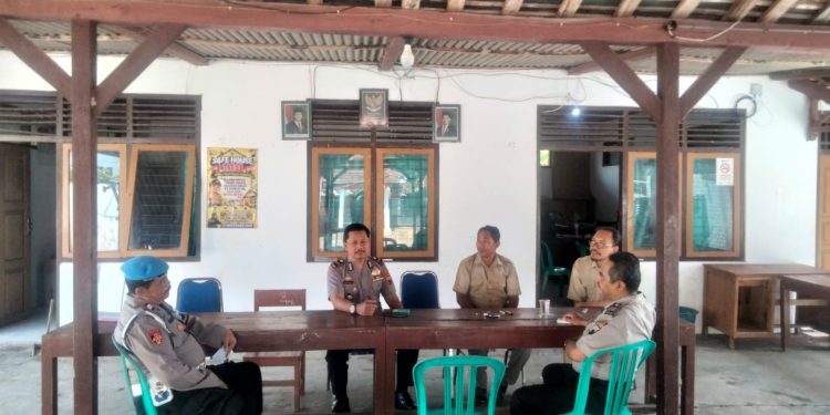 Kapolsek Sulang Jalin Silaturahmi dengan Pemerintah Desa di Wilayah Kecamatan Sulang