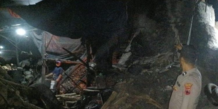 Polsek Sedan Laksanakan Ground Check Hotspot, Dipastikan Berasal dari Aktivitas Pembakaran Batu Gamping