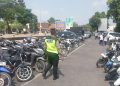 Personel Polres Rembang Laksanakan Patroli dan Pengamanan Sholat Jumat di Masjid Agung Rembang