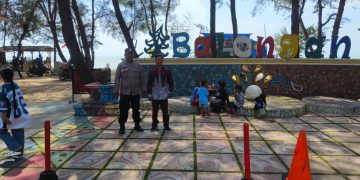 Patroli Blue Light Siang Hari, Polsek Kragan Hadir Jaga Keamanan Kawasan Pantai Balongan