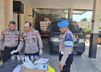 Deteksi Dini Narkoba, Propam dan Sidokkes Polres Rembang Gelar Tes Urine Mendadak untuk Personel