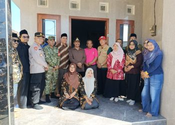 Kapolsek Sedan Dampingi Bupati Rembang Salurkan Bantuan kepada Korban Kebakaran Rumah