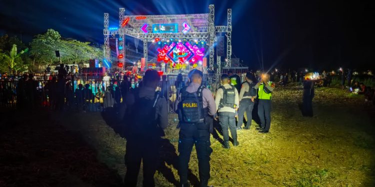 Polres Rembang Amankan Pertunjukan Dangdut Shaun The Sheep di Desa Wiroto