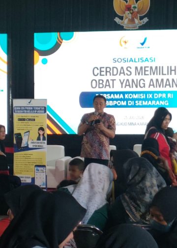 Polsek Kragan Amankan Kegiatan Sosialisasi Cerdas Memilih Obat yang Aman Bersama Anggota Komisi IX DPR RI