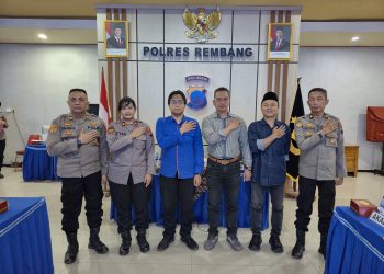 Wakapolres Rembang Buka Rapat Anev Forum Konsultasi Publik Standar Pelayanan Polri di Polres Rembang