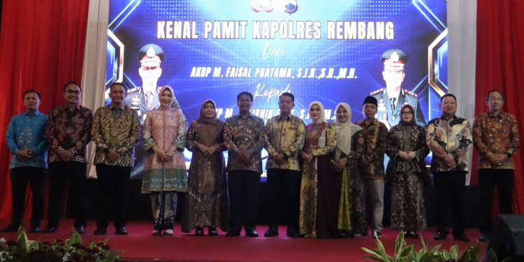 AKBP M Solikhin Fery Resmi Diperkenalkan, Polres Rembang Gelar Acara Kenal Pamit Kapolres