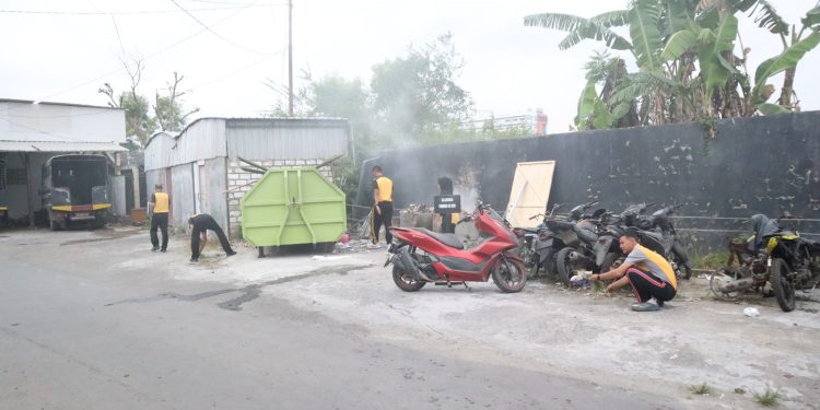 Waka Polres Rembang Pimpin Olahraga Bersama dan Kurve Lingkungan Mako