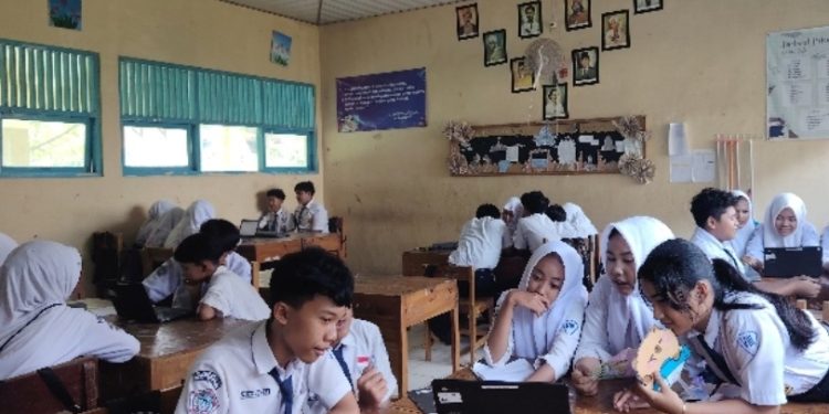 Ketika Angka Menjadi Petualangan: PANDA Hidupkan Numerasi di SMP Negeri 2 Sukolilo
