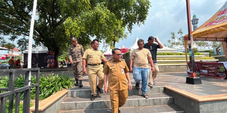 Plt Bupati Pati Soroti Kebersihan di Kawasan Pekan Kreasi