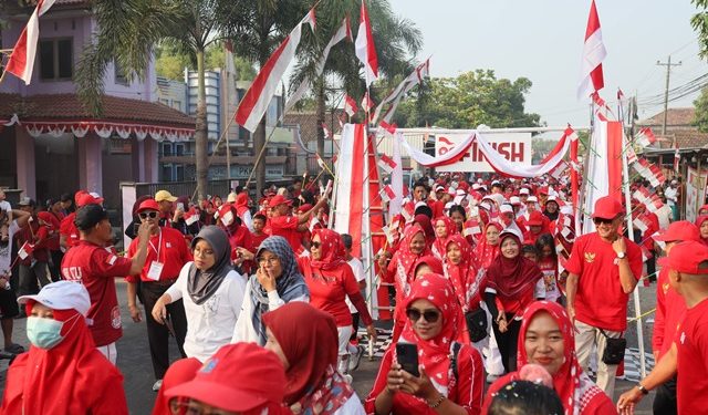 Jalan Santai HUT ke-81 RI di Tlogorejo Meriah, Warga Empat RW Tumpah Ruah Ikuti Kegiatan