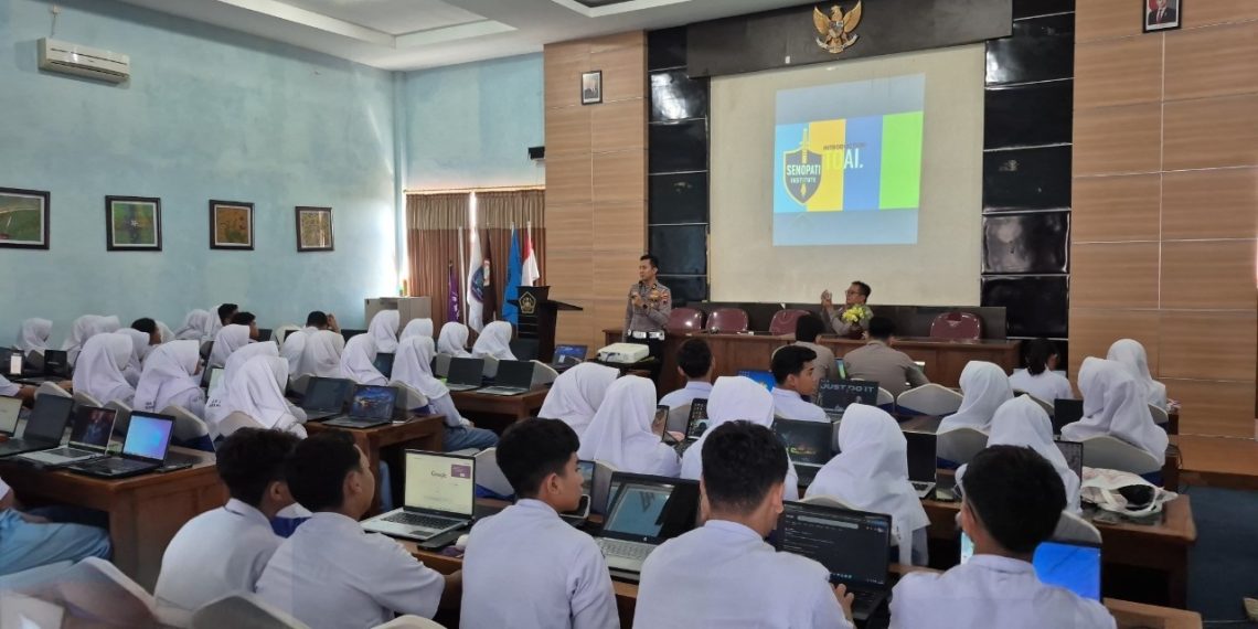 Polres Rembang Bekali Pelajar SMA N 1 Rembang dengan Literasi Kecerdasan Buatan Melalui Program Paham AI Senopati Academy