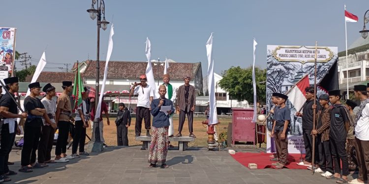 Polres Rembang Amankan Kegiatan Rekonstruksi Budaya “Sumpah Setia Perang Lasem 1750”, Berlangsung Aman dan Kondusif