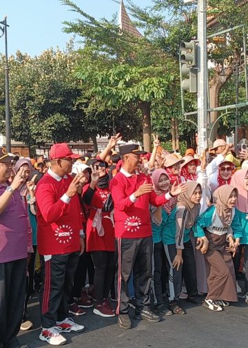 Kapolsek Lasem Bersama Forkopimcam Ikuti Olahraga Bersama Semarakkan HUT Kemerdekaan RI ke-81