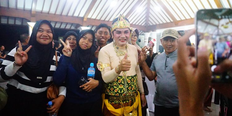 Ikut Main Wayang Orang, Plt Bupati Pati Dorong Kesenian Tradisional Masuk Kurikulum Sekolah