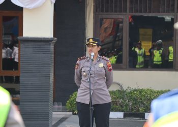 Wakapolres Rembang Pimpin Apel Pengamanan Aksi Audiensi Lanjutan II dan Klarifikasi Perkembangan Penanganan Perkara BMT Harum
