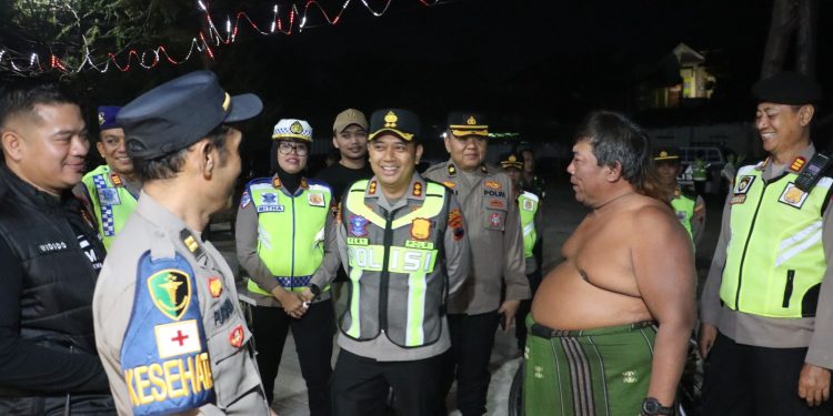 Kapolres Rembang Pimpin Patroli KRYD Malam Minggu, Pastikan Kota Aman dan Kondusif
