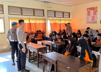 Polres Rembang Kenalkan Teknologi AI kepada Pelajar SMA Negeri 2 Rembang, Dorong Generasi Muda Melek Digital